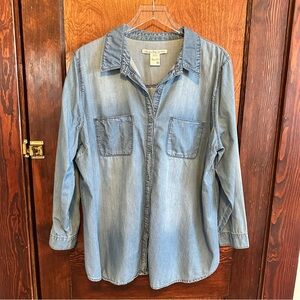 Casual Denim Button-Up Shirt